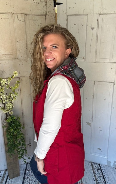 Sweet Stitches Cargo Vest Cranberry